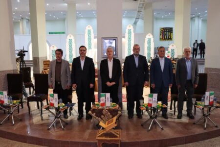 اکران مستند تاریخ شفاهی شهرداری همدان؛ روایتی از تجربه‌های مدیریتی تا ماندگاری حافظه شهری