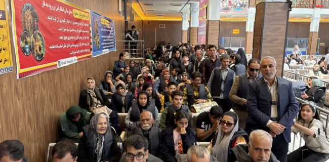 تجربه‌ای از جنس لمس و شنیدن در بهشت خاموش ایران/ بازدید نابینایان و کم‌بینایان از غار علیصدر