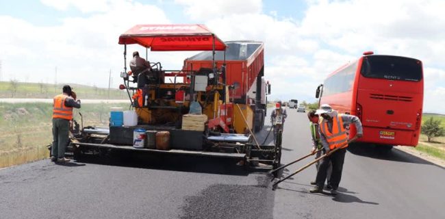 در راه‌های استان همدان؛ اجرای بیش از ۳۸۵ کیلومتر بهسازی و روکش آسفالت