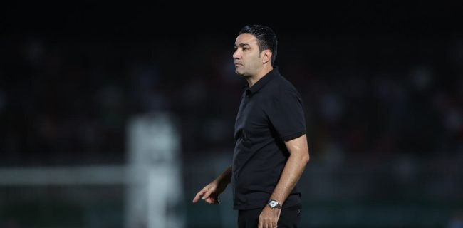 افشاگری جواد نکونام پس از یکسال: در 7 بازی اشتباهات داوری به نفع پرسپولیس بود/ در استقلال در حق من نامردی کردند افشاگری جواد نکونام پس از یکسال: در ۷ بازی اشتباهات داوری به نفع پرسپولیس بود/ در استقلال در حق من نامردی کردند