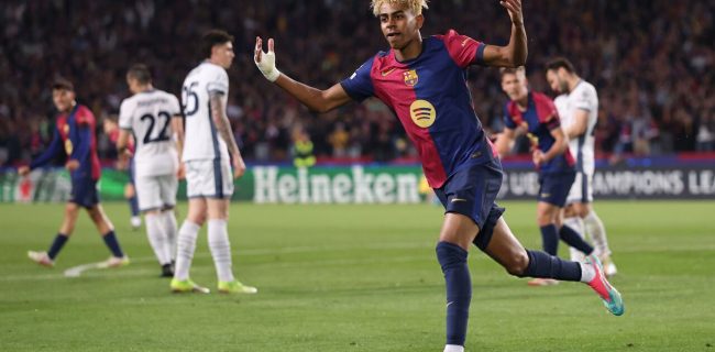 عکس| رونمایی از پیراهن جدید بارسا با خواننده فارسیخوان عکس| رونمایی از پیراهن جدید بارسا با خواننده فارسیخوان