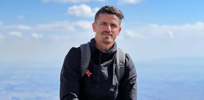 عکس| ساعت ۵,۵۰۰,۰۰۰,۰۰۰ تومانی وریا غفوری در دیدار با علی دایی