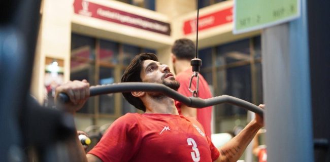 فوتبالیست ایرانی به آرزوی رسید و تا صبح نخوابید فوتبالیست ایرانی به آرزوی رسید و تا صبح نخوابید
