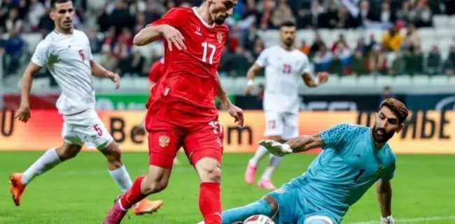 مربی سابق تیم ملی: با این بازی که در برابر روسیه داشتیم، در جام جهانی به زنگ تفریح تیمهای دیگر تبدیل می شویم