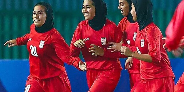 پیروزی دختران فوتبال ایران مقابل عربستان پیروزی دختران فوتبال ایران مقابل عربستان