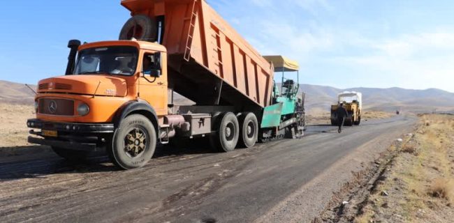 احداث و زیرسازی ۳۵.۵ کیلومتر راه روستایی در همدان