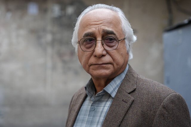 شمس لنگرودی دوباره با "دکه" به صحنه فیلمبرداری آمد شمس لنگرودی دوباره با “دکه” به صحنه فیلمبرداری آمد