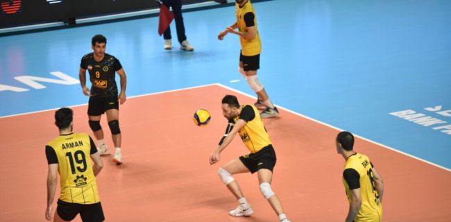 تقابل مدعیان در کویر؛ سپاهان میهمان صدرنشین والیبال ایران