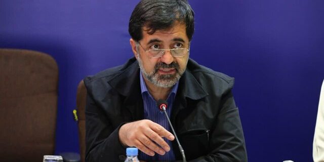 استاندار قم: توسعه پایدار قم در گرو کنار گذاشتن پروژههای خرد و تمرکز بر سرمایهگذاریهای بزرگ استاندار قم: توسعه پایدار قم در گرو کنار گذاشتن پروژههای خرد و تمرکز بر سرمایهگذاریهای بزرگ