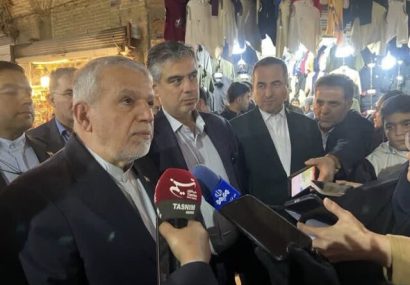 وزیر میراث فرهنگی بر لزوم مرمت بازار اراک پیش از بازدید کارشناسان یونسکو تأکید کرد: ظرفیت این بازار بی‌نظیر است