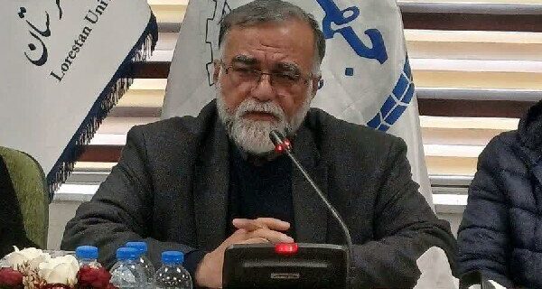 معاون استاندار لرستان: مناظرات دانشجویی، هنر مدیریت اختلاف و تقویت هنر شنیدن است معاون استاندار لرستان: مناظرات دانشجویی، هنر مدیریت اختلاف و تقویت هنر شنیدن است