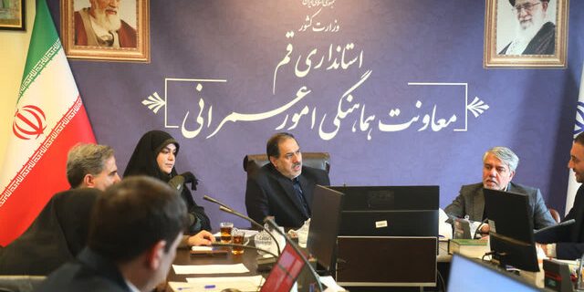معاون هماهنگی امور عمرانی استانداری قم خبر داد اصلاح پروانه بهره‌برداری ۴۸ واحد صنفی و صنعتی در قم
