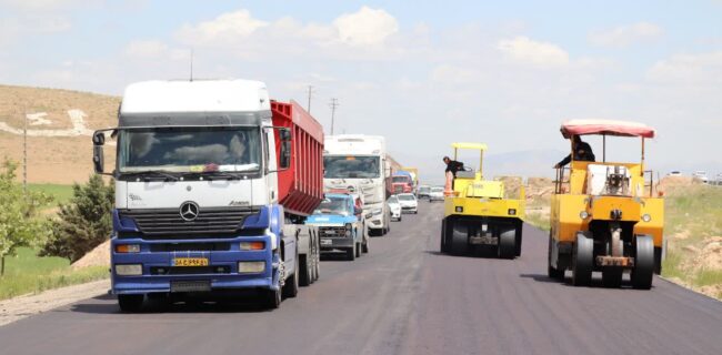 اجرای ۱۰۷ کیلومتر عملیات بهسازی و روکش آسفالت در محورهای همدان اجرای ۱۰۷ کیلومتر عملیات بهسازی و روکش آسفالت در محورهای همدان