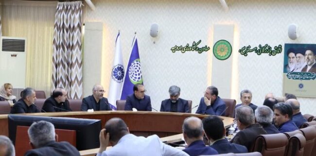 استاندار آذربایجان غربی: نباید مقررات دست وپاگیر به مانعی در مسیر فعالیت اقتصادی تبدیل شود