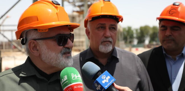هدف قرار دادن واحدهای اقتصادی، نشانه استیصال دشمن است/ بازسازی پتروشیمی کارون بهتر از قبل هدف قرار دادن واحدهای اقتصادی، نشانه استیصال دشمن است/ بازسازی پتروشیمی کارون بهتر از قبل