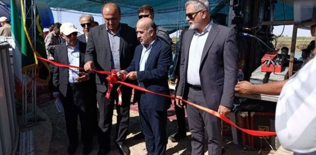 بهرهبرداری طرح پرورش متراکم ماهی در شهرستان کارون بهرهبرداری طرح پرورش متراکم ماهی در شهرستان کارون