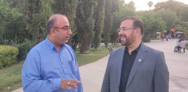 بازدید استاندار فارس از بازارچههای عرضه کالا و دیدار با صاحبان مشاغل خانگی بازدید استاندار فارس از بازارچههای عرضه کالا و دیدار با صاحبان مشاغل خانگی