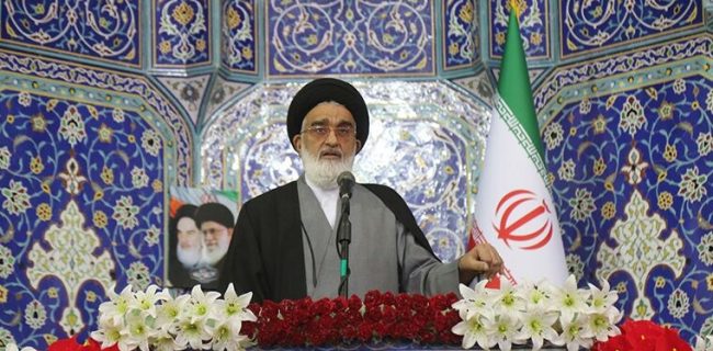 روایت امام جمعه قم از نحوه انتخاب سومین رهبر انقلاب روایت امام جمعه قم از نحوه انتخاب سومین رهبر انقلاب