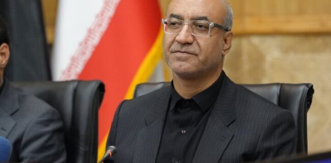 استاندار کرمانشاه: گردش مالی شرکت‌های بیمه‌ باید در استان باشد