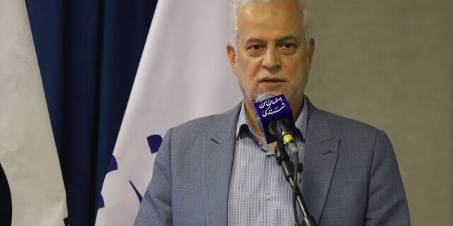 شهردار اصفهان: ۶۰ درصد نظافت شهر با بهرهگیری از فناوریهای نوین مکانیزه شده است شهردار اصفهان: ۶۰ درصد نظافت شهر با بهرهگیری از فناوریهای نوین مکانیزه شده است