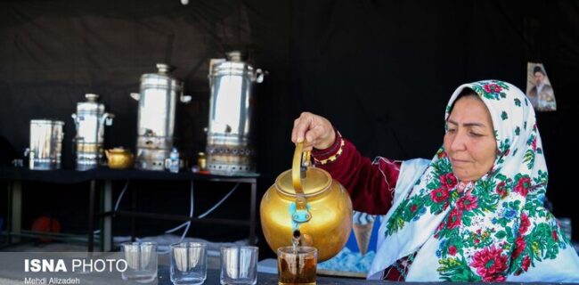 لحظه شماری خراسان شمالیها برای دیدار آخر؛ از باب الرضا تا گنبد طلا لحظه شماری خراسان شمالیها برای دیدار آخر؛ از باب الرضا تا گنبد طلا