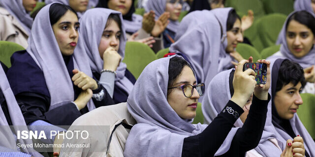 افزایش اجرای سرودهای درسی در مدارس ابتدایی زنجان از ۲ به ۷۰ مورد