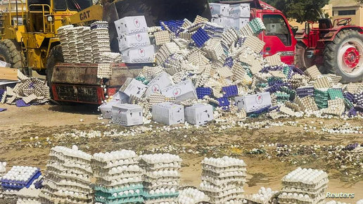 کشف ۳۰ تن مواد غذایی غیربهداشتی در شاهرود کشف ۳۰ تن مواد غذایی غیربهداشتی در شاهرود