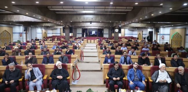 معاون استاندار قم: دهیاران پرچمدار فرهنگ صرفهجویی در روستاها باشند معاون استاندار قم: دهیاران پرچمدار فرهنگ صرفهجویی در روستاها باشند
