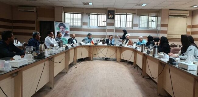 رسانهها در تغییر نگرش جامعه نسبت به جوانی جمعیت نقش تعیین کننده دارند رسانهها در تغییر نگرش جامعه نسبت به جوانی جمعیت نقش تعیین کننده دارند